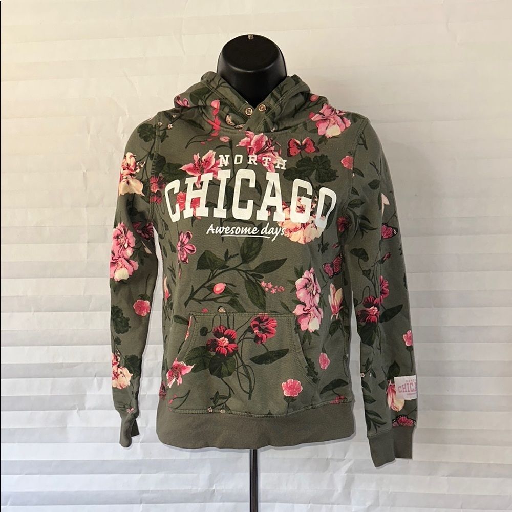 H&M Girls Green Floral Pullover Hoodie Size 10-12 Long Sleeve Sweatshirt